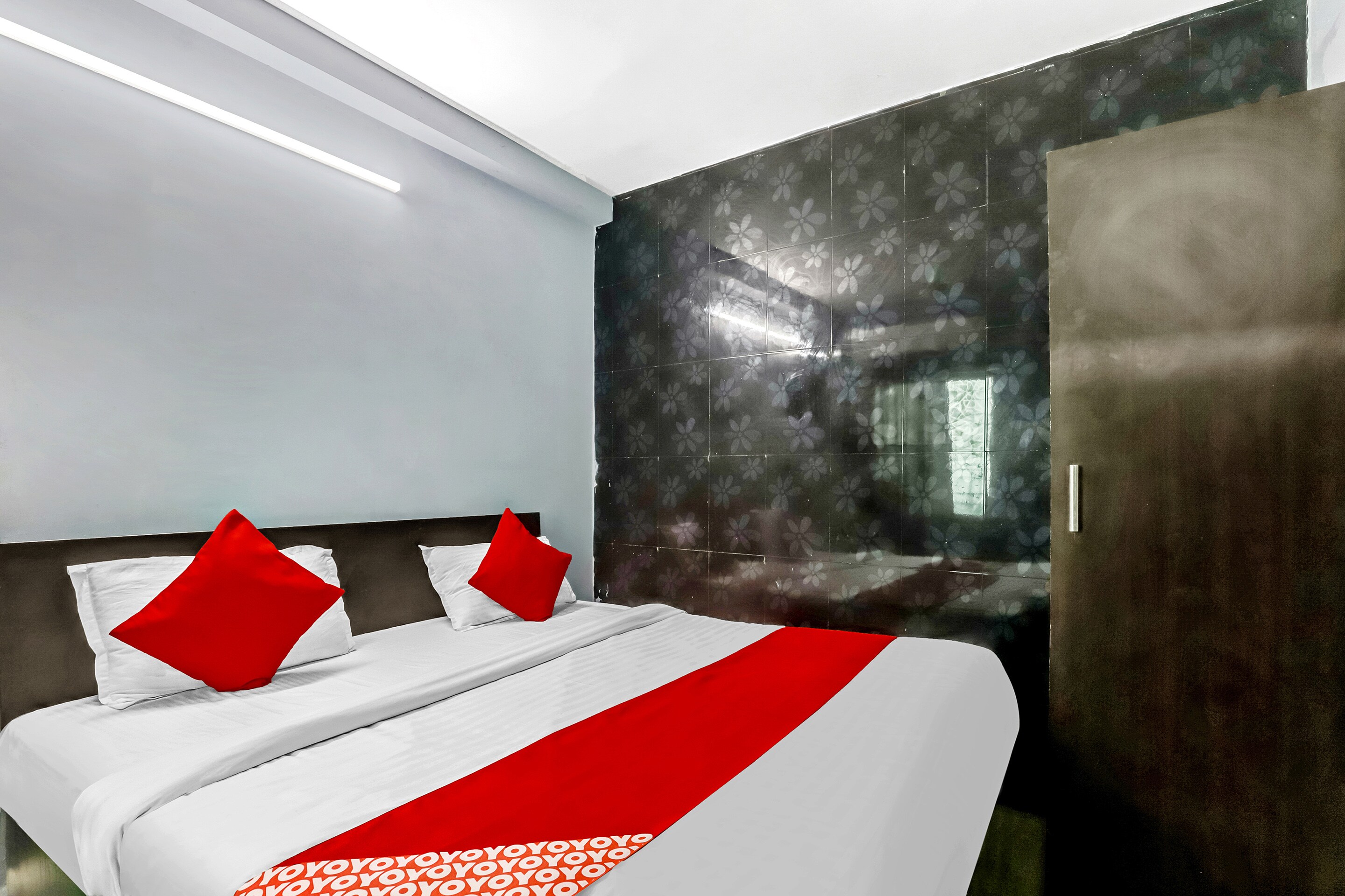 Hotel O Chintamani Inn Service Apartment - Tap to explore photos