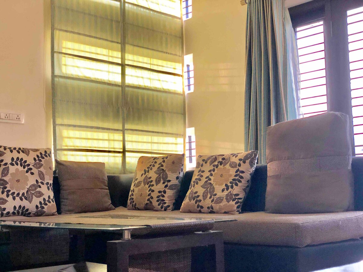 Beautiful Villa in Yelahanka - Tap to explore photos