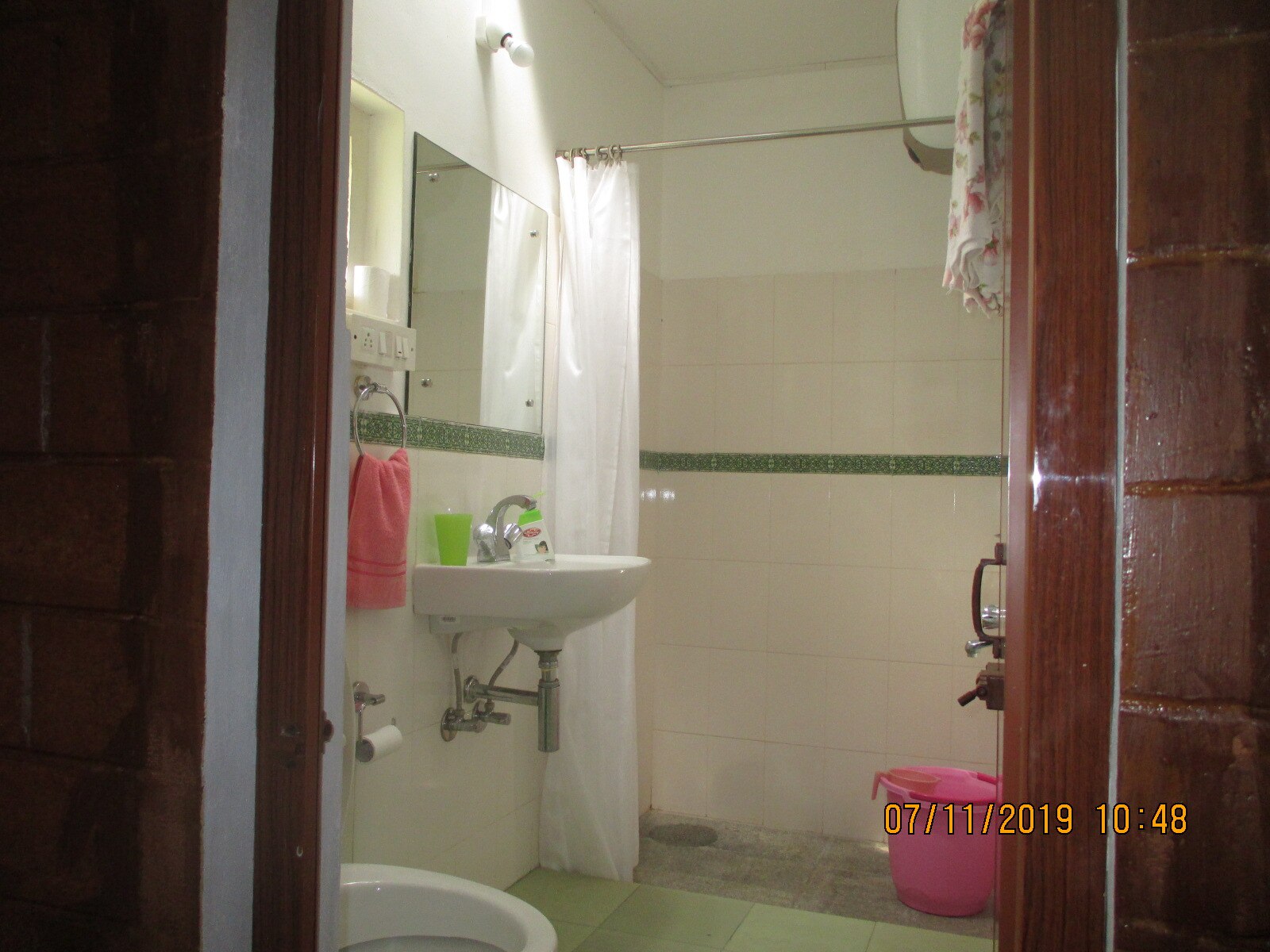 Manan Homestay - Tap to explore photos