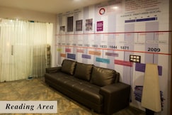 Hotel The Grand Parshwanath, Becharaji