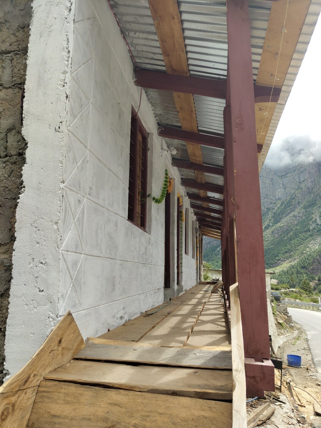 THE YAK HOMESTAY - Tap to explore photos