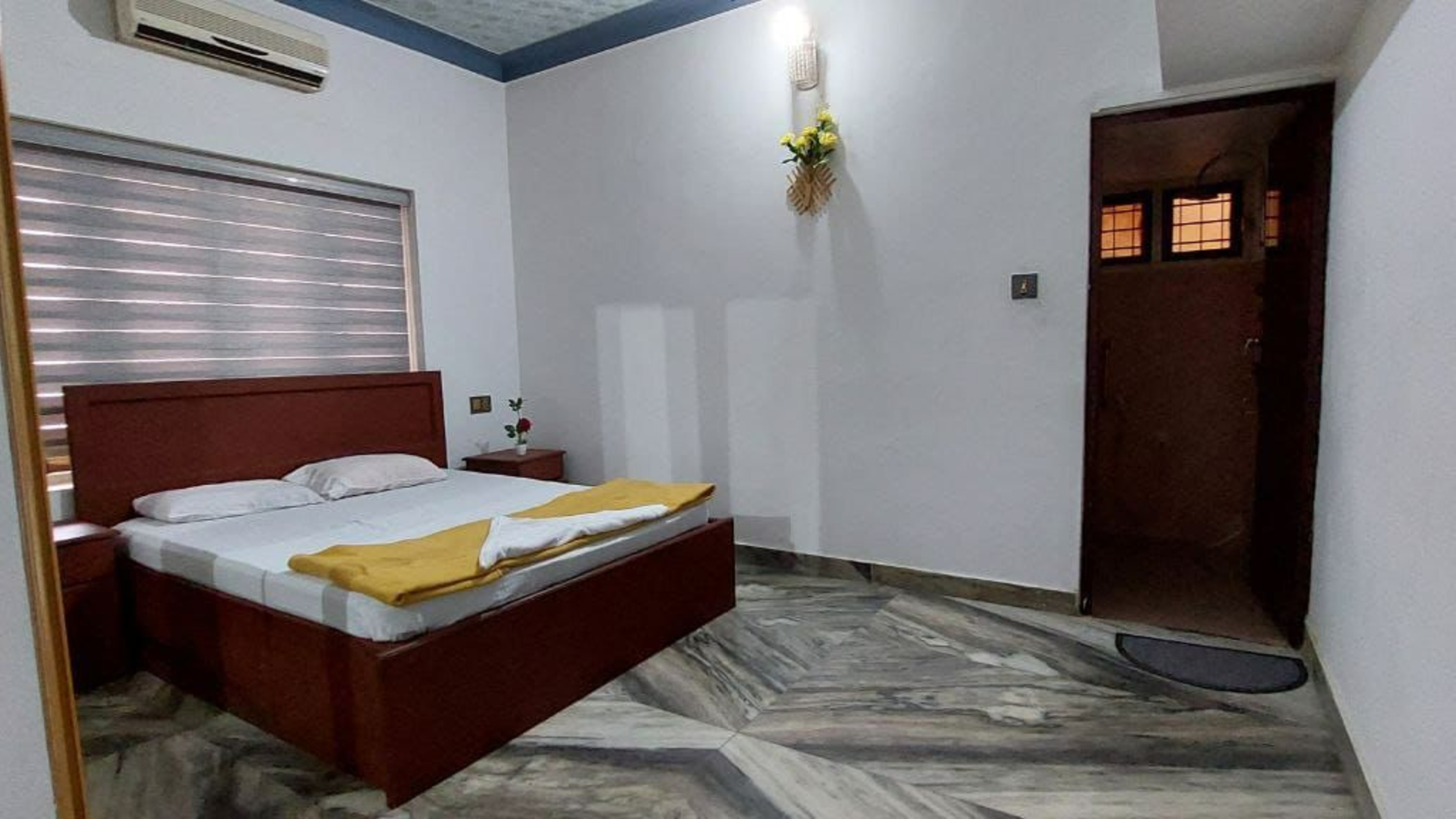 Jinan Palace Guest House - Tap to explore photos