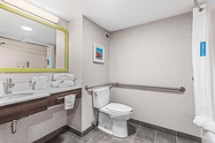 Hampton Inn Columbus-North, Harris