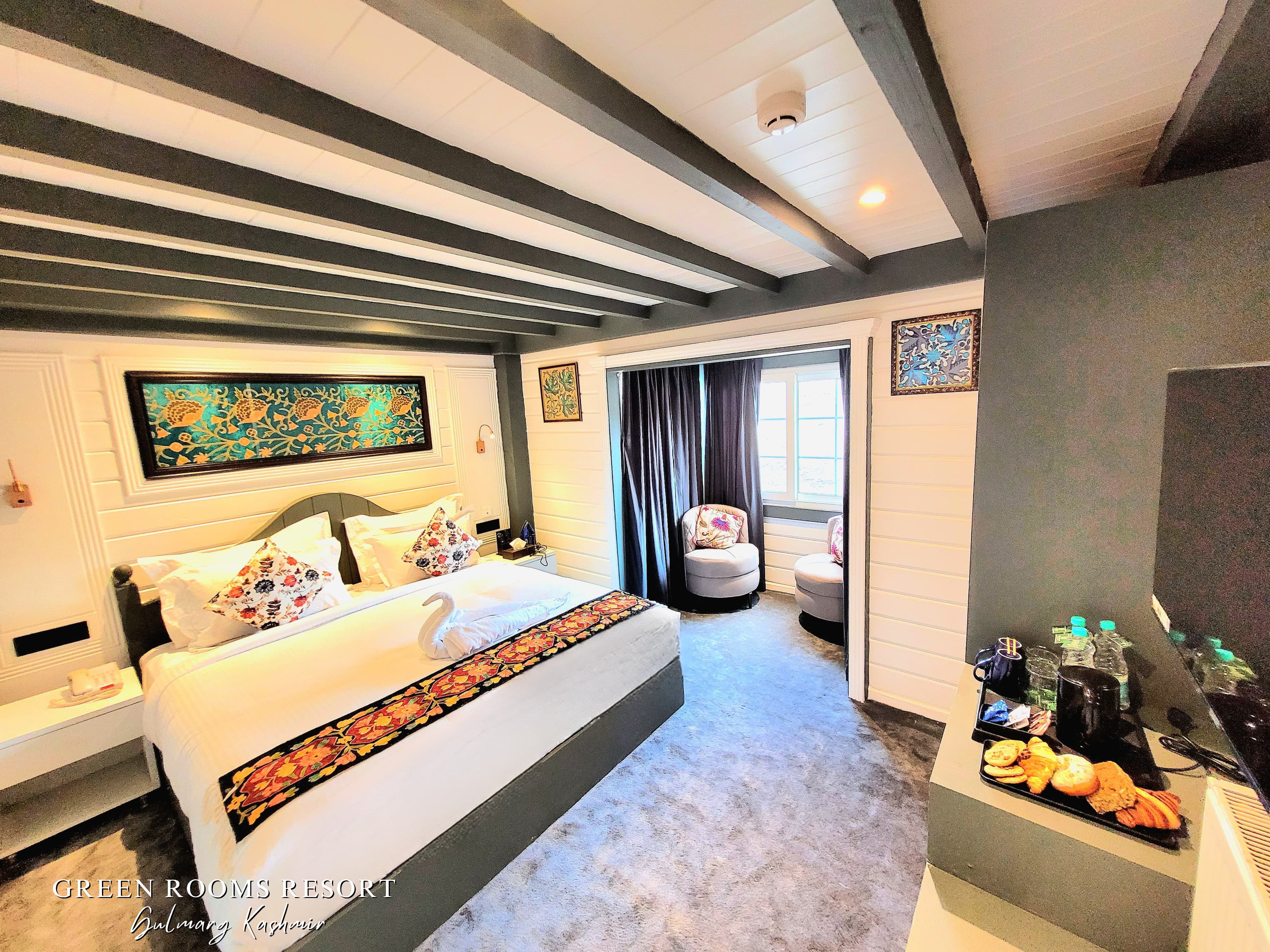 Green Rooms Resort Gulmarg - Tap to explore photos