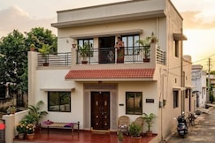 Nitesh hotel, Bansur