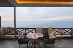 Hotel divine oak stay, Kanatal