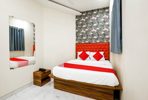 Hotel O King Residency Near Bharat Talkies