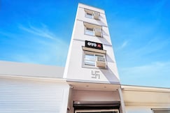Super Hotel O MB Grand, Varanasi