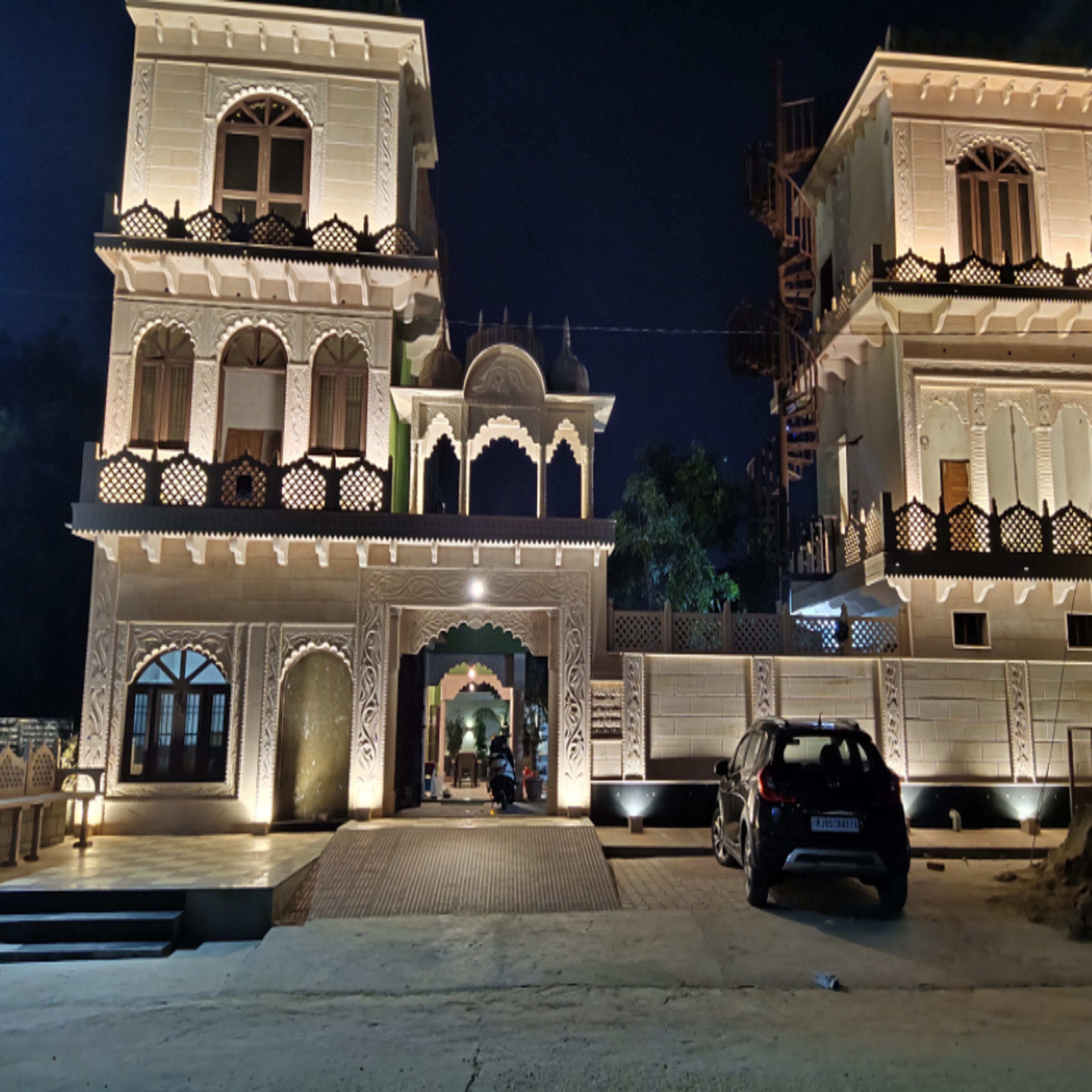 Hotel Kathera Heritage - Tap to explore photos
