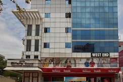 HOTEL SITARA GRAND KUKATPALLY, Hyderabad