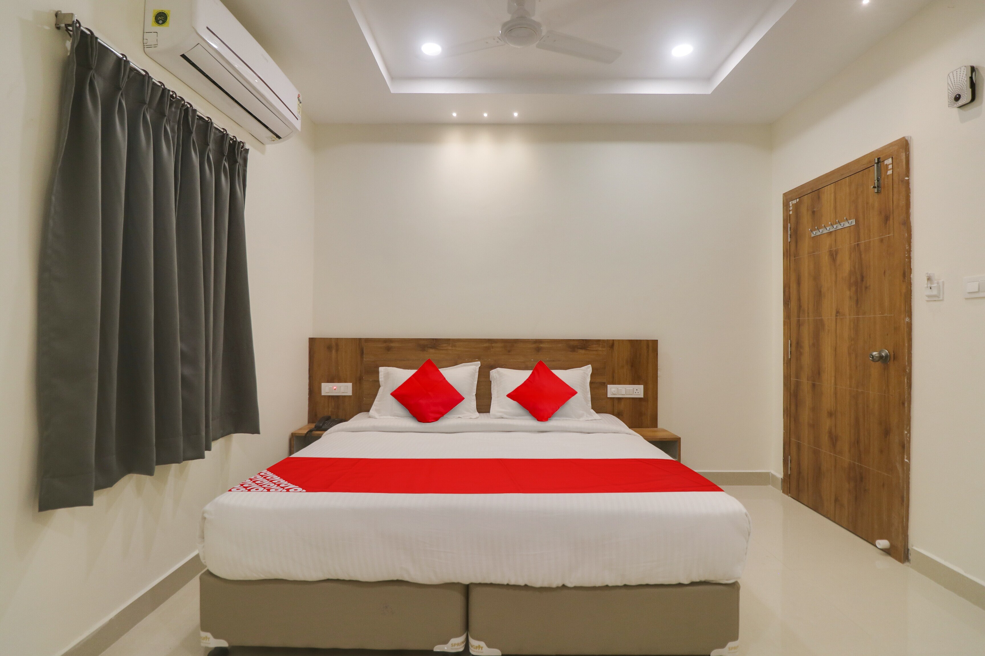 Hotel O Kakatiya residency - Tap to explore photos