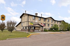 Super 8 by Wyndham Regina, Regina, Saskatchewan