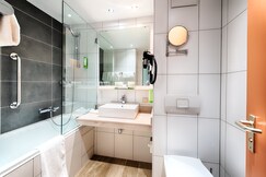 هوليداي إنرس ميوين يان ا-، اس آيث رو ربٓي آيتش جي, ميونخ