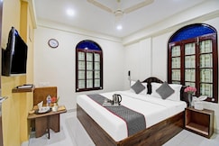 Hotel Jheel Mahal, Kolkata