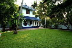 Beautiful Riverfront Villa Kochi, Cochin