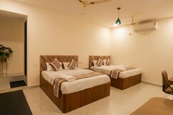 Hotel Venus, Jabalpur