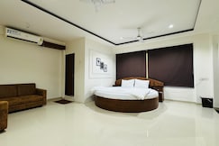 Hotel Palladium, Surat