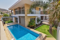 TRIVENI STAYS KALEIDOSCOPE 3 BHK IN LONAVALA, Lonavala