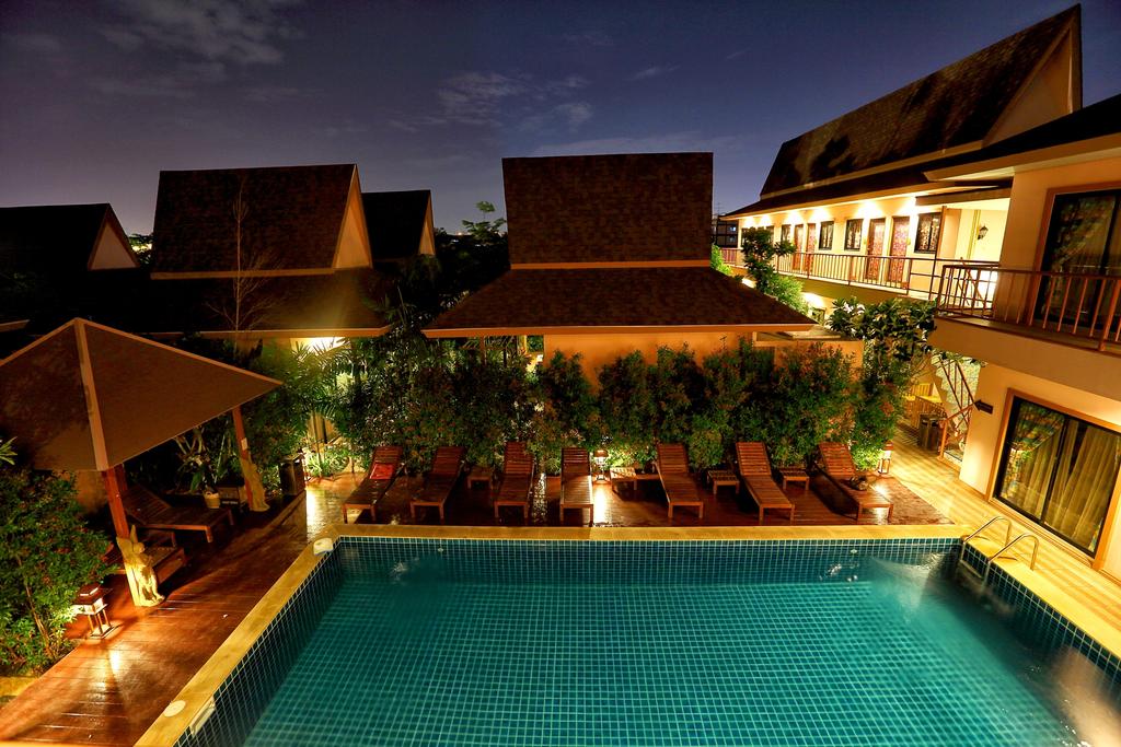 Ploykhumthong Boutique Resort - Tap to explore photos