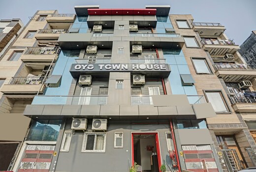 Super Townhouse Mannat Rohini 16