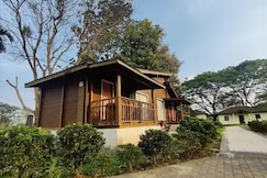 Jironi Resort, Chariduar