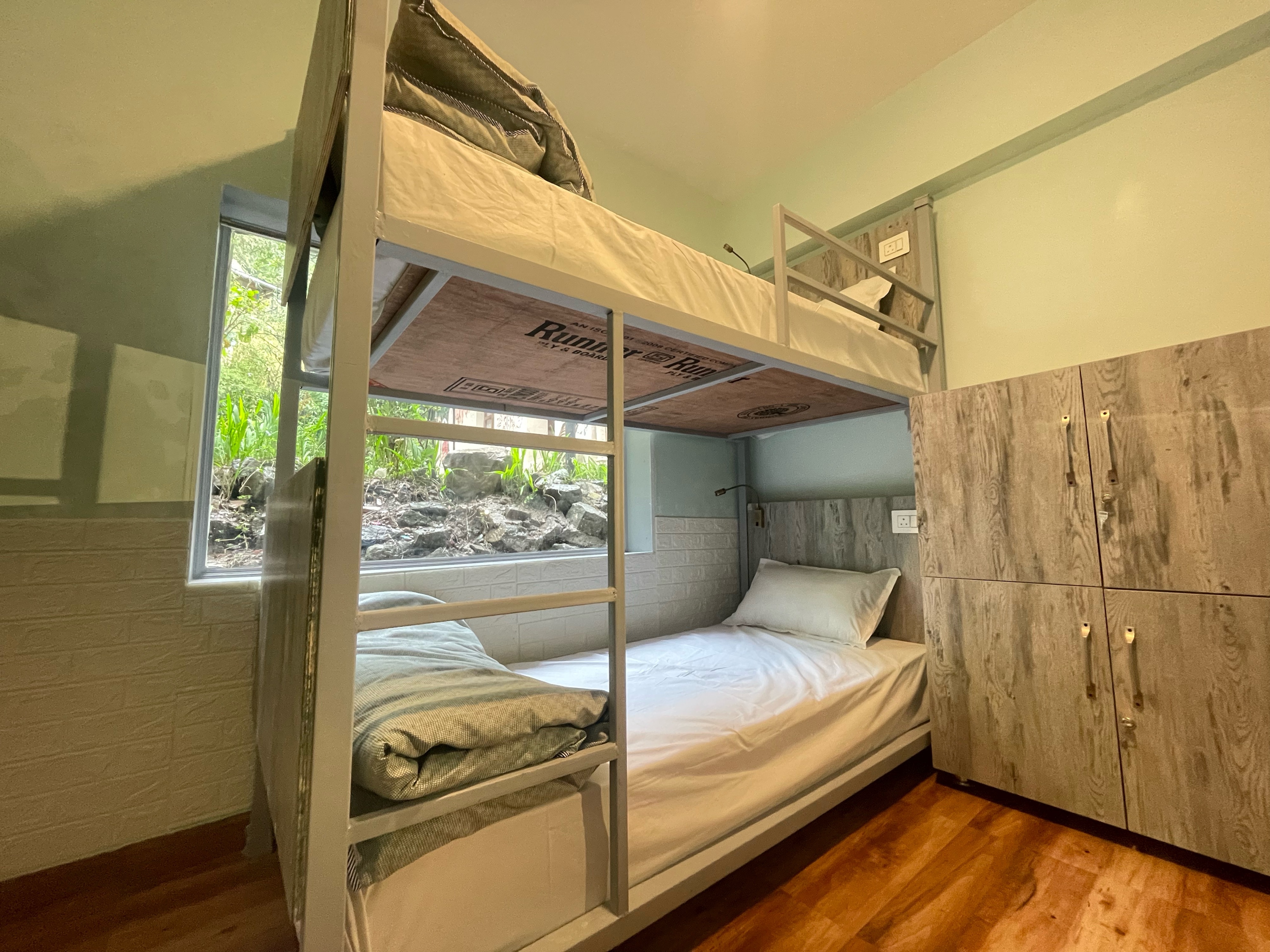 Eevolve An Eco - Hostel And Cafe - Tap to explore photos