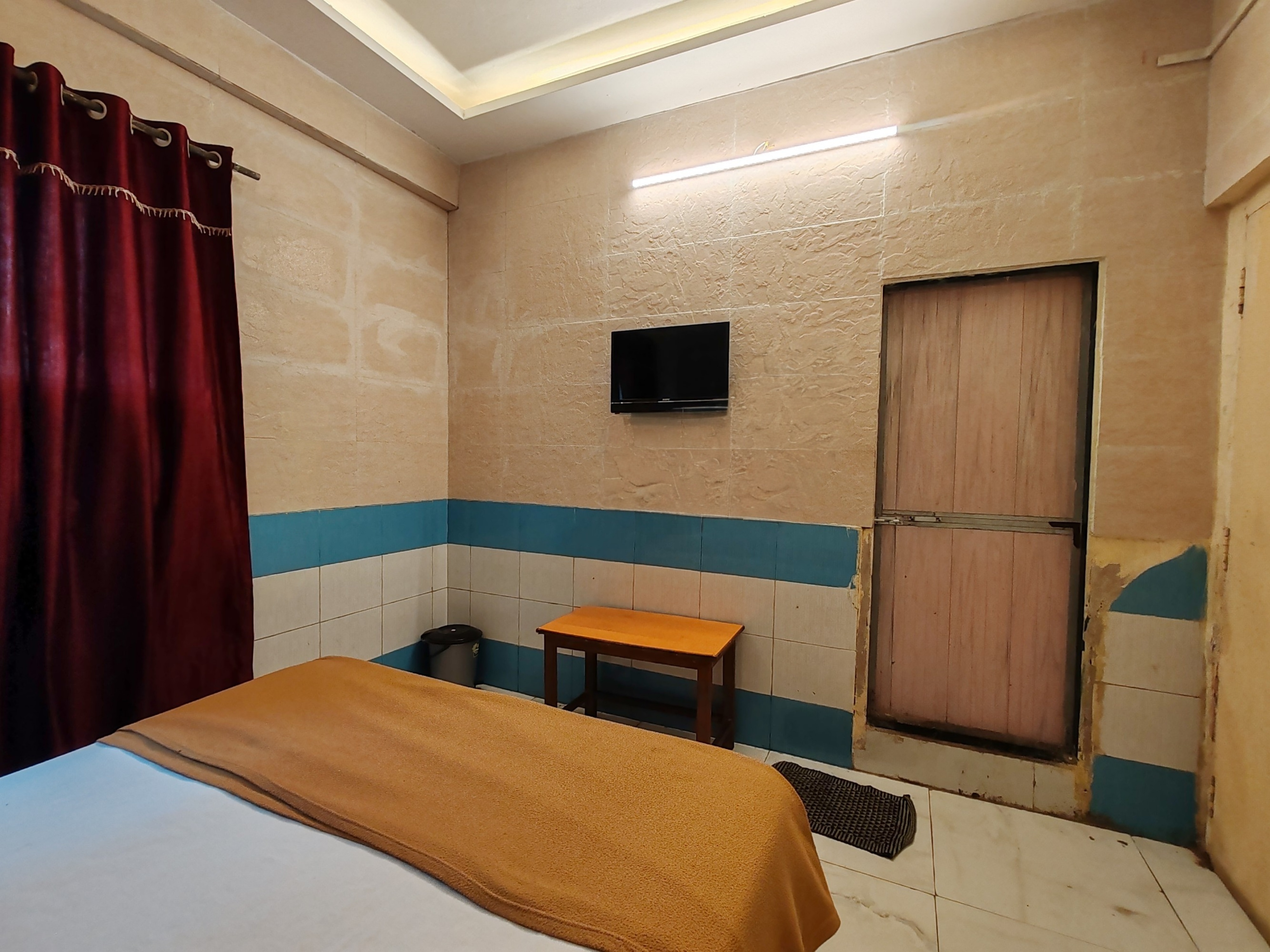 Hotel Sangram Lodging and Boarding - Tap to explore photos