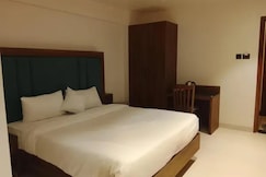 FabHotel Shourya Regency, Pune