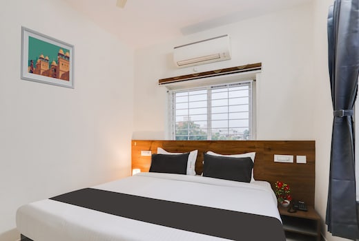 Super Townhouse Sri Nirvana Grand