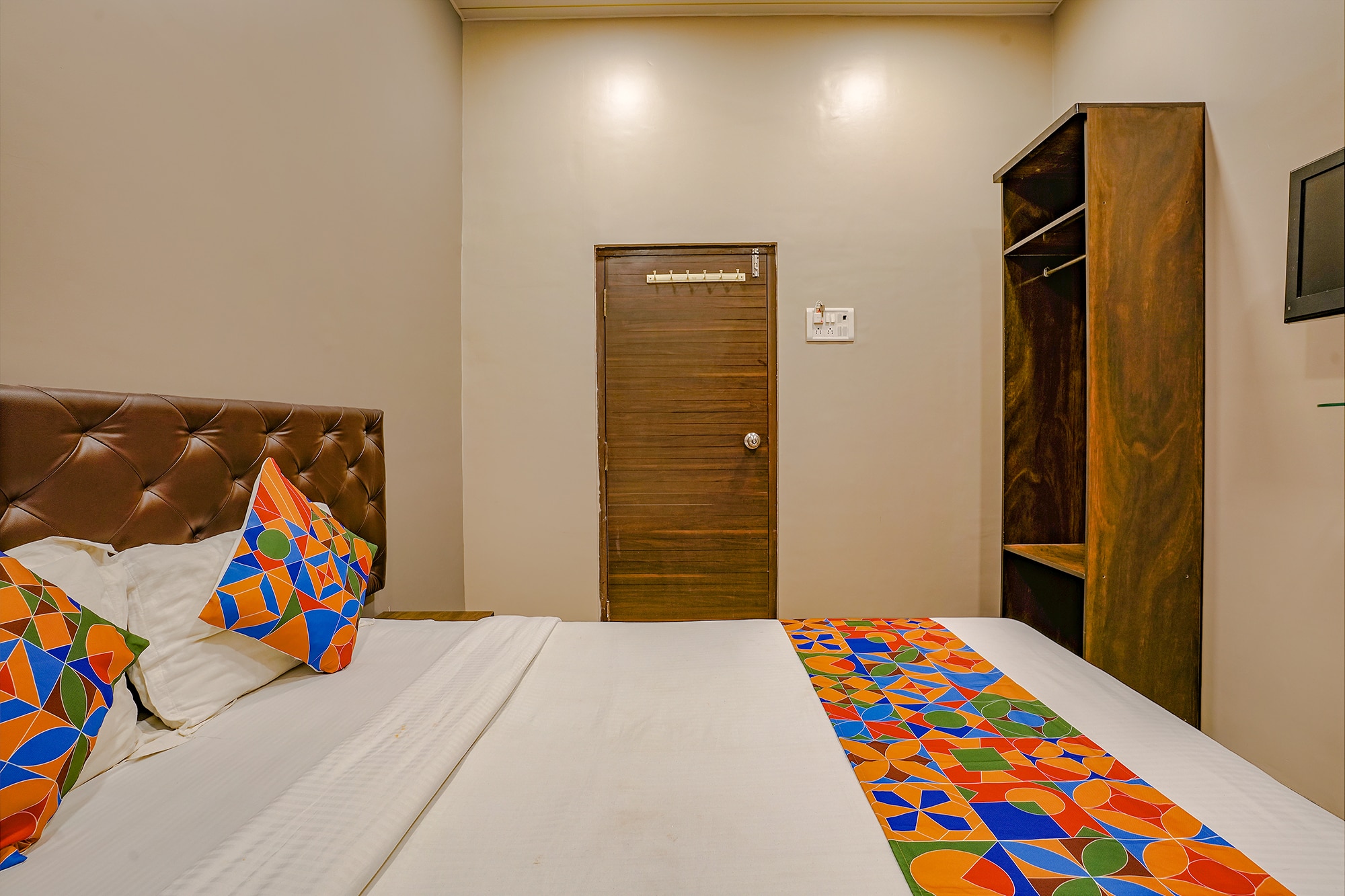 FabHotel Comfort Stay 5