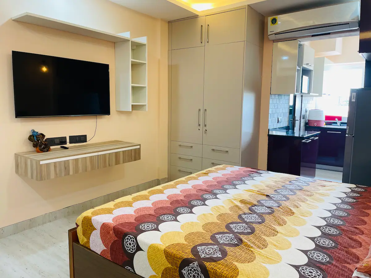 Studio Apartment at DLF Greens (First High Rise Complex of Delhi) - Tap to explore photos