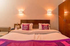 Hotel Horn Bill, Guwahati