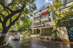 FabHotel La Serene NFC - Near Fortis Escorts Heart Institute, Delhi