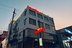 Hotel Signature Inn, Surajpur