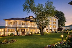 Hotel Welcome Residency - Jhelum Riverside (3Km from Dal Lake), Srinagar