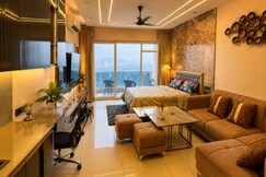 Gaur luxury stays, Greater Noida