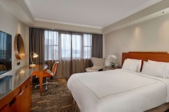 Park Plaza Victoria London,  London