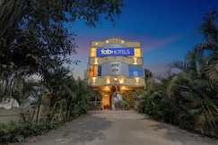 FabHotel Anandi Inn, Pune
