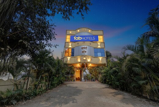 FabHotel Anandi Inn
