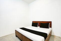 Hotel O D.K. PALACE HOTEL & ROOMS, Kasganj