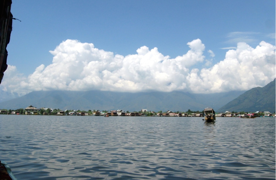 Kashmir Holidays Guesthouse - Tap to explore photos