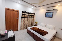Aura Homestay, Ujjain