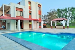 The Golf Retreat | Entire 4BHK Pool Farmhouse, Gurgaon