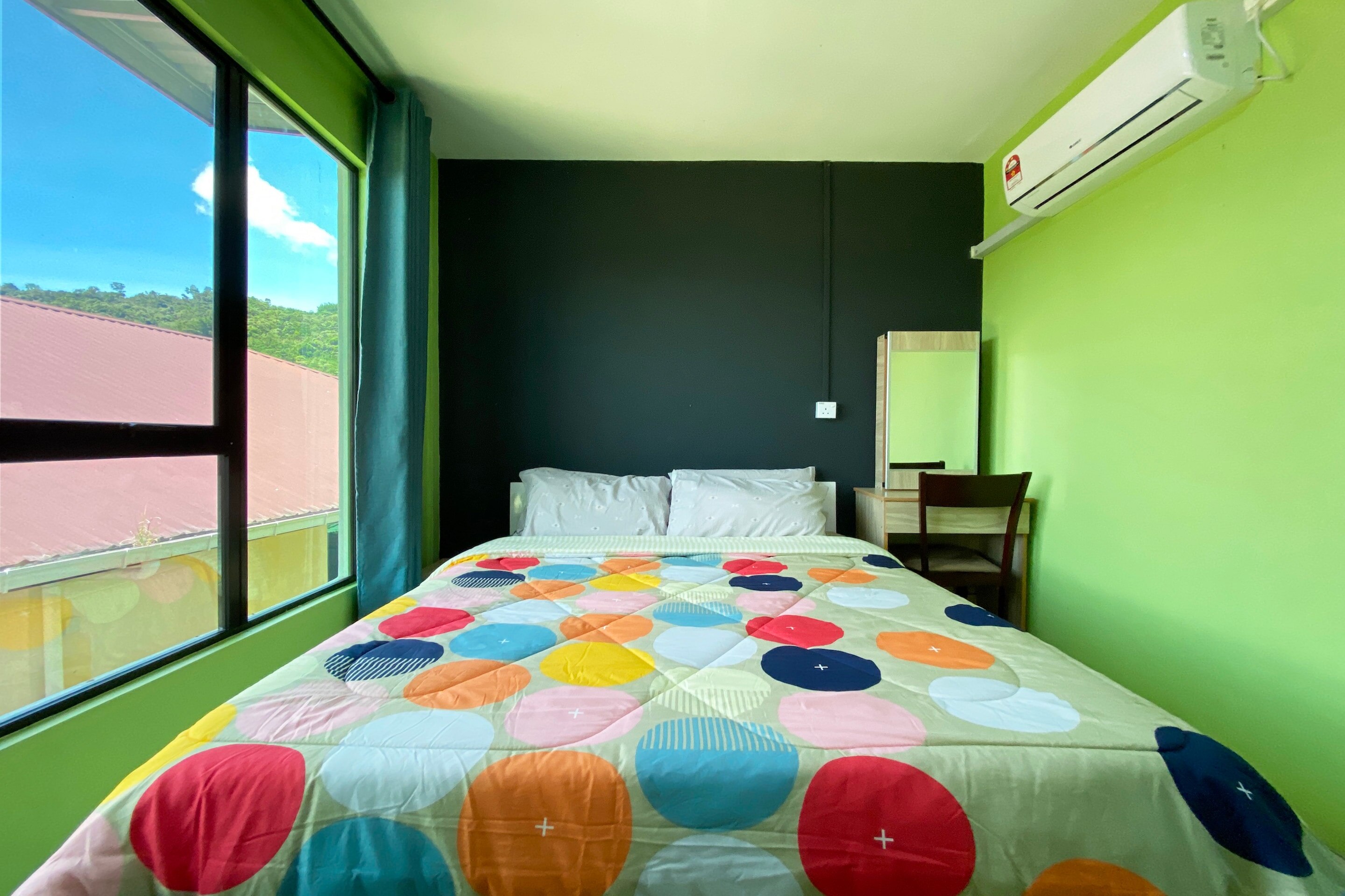 OYO Home 90318 Tambunan Nature Lodge - Tap to explore photos