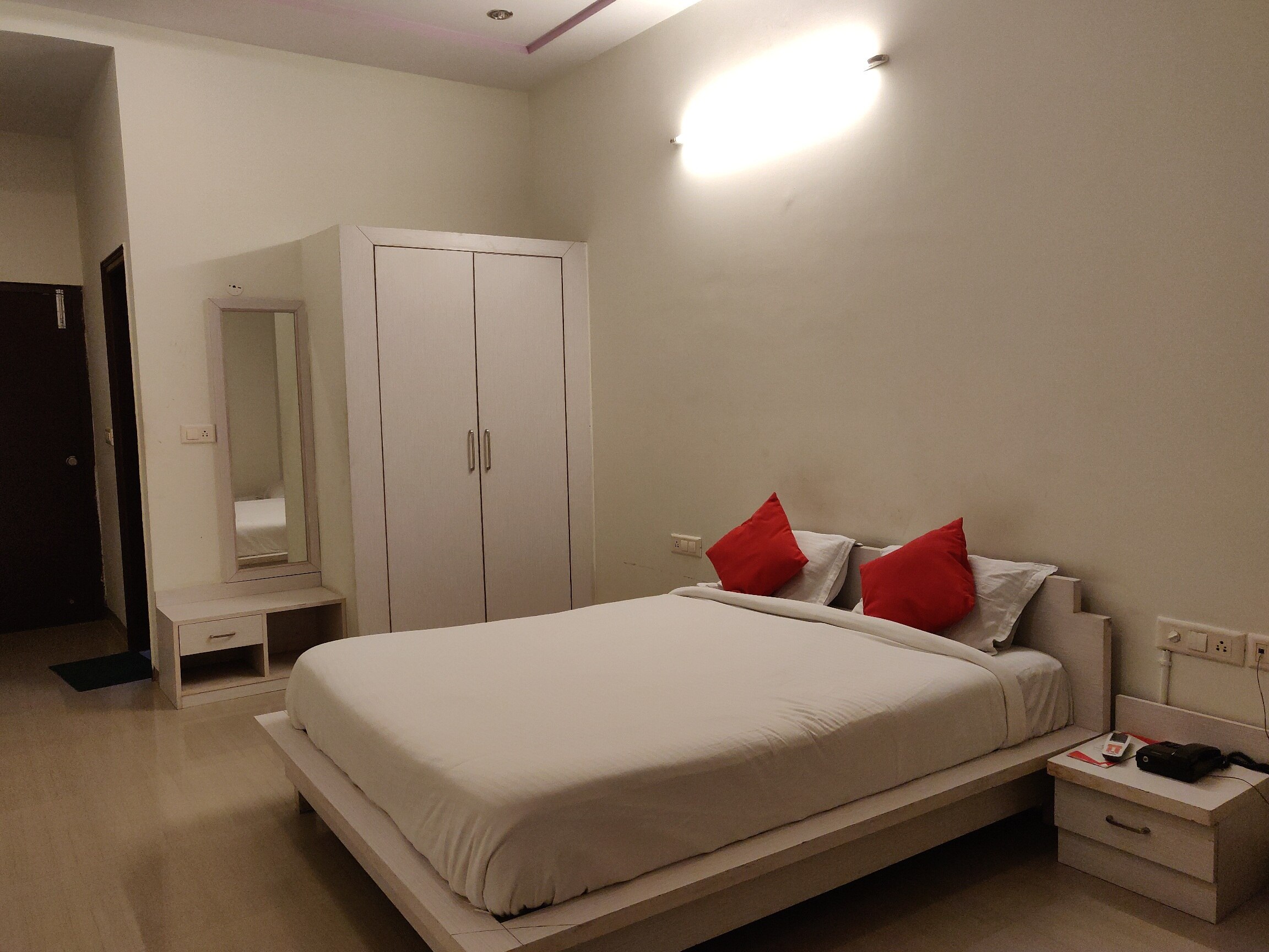 Hotel Swaruchi Palace - Tap to explore photos