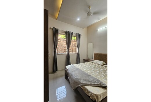 Mock House