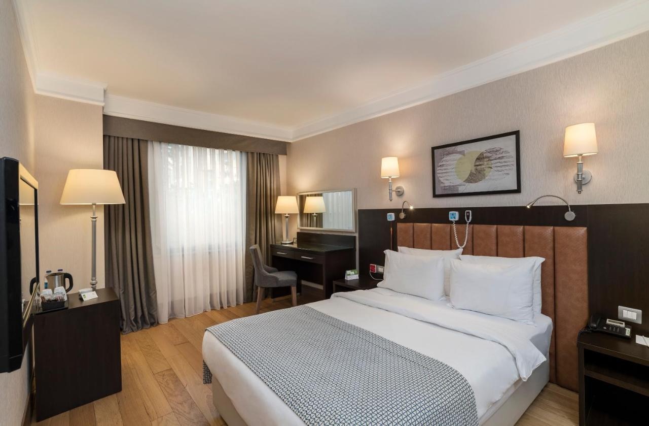 Holiday Inn Istanbul - Old City - Tap to explore photos