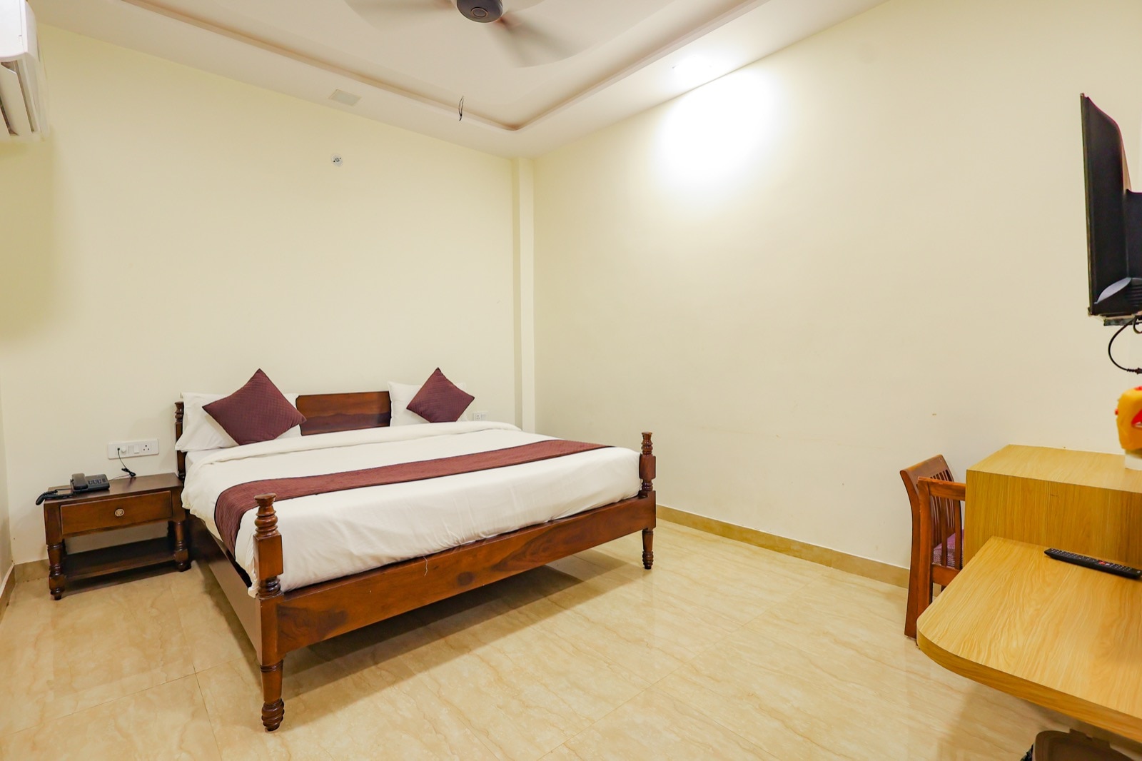 Hotel Taj Avenue Agra - Tap to explore photos