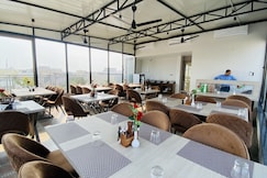 Hotel Glorious Grand, Varanasi