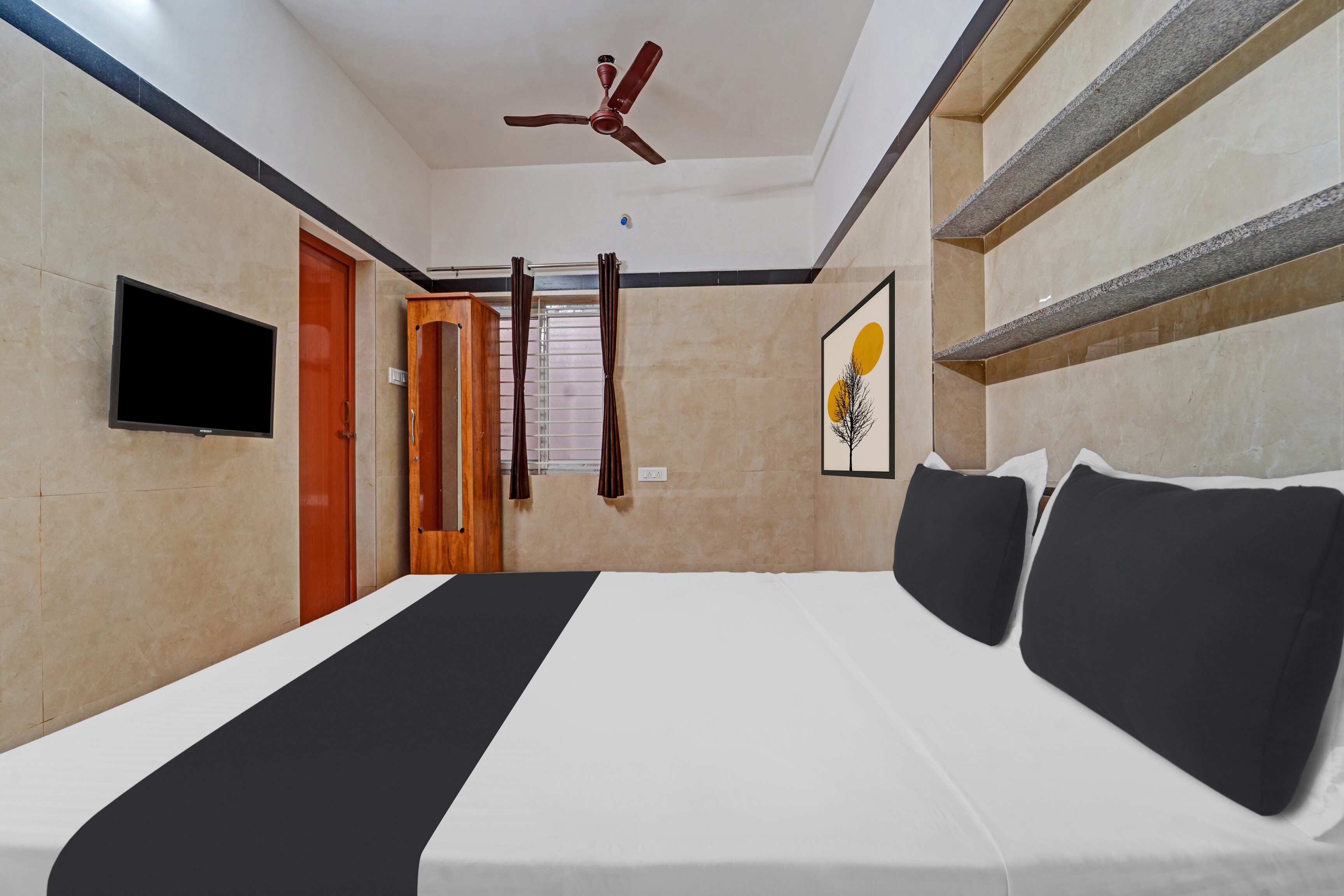 Super Hotel O Jaganath Nagar Near Hopes College - Tap to explore photos